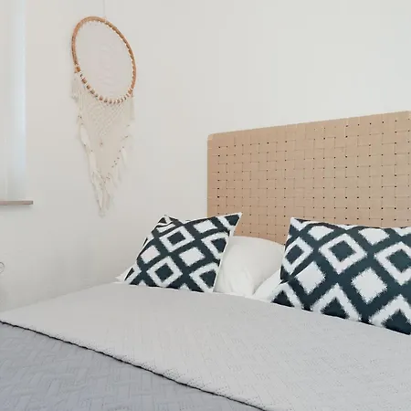 Alte Bergstrasse 11 Bude 7 *