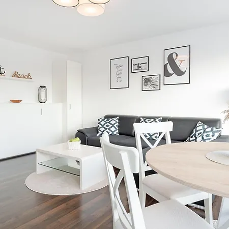 Apartment Alte Bergstrasse 11 Bude 7